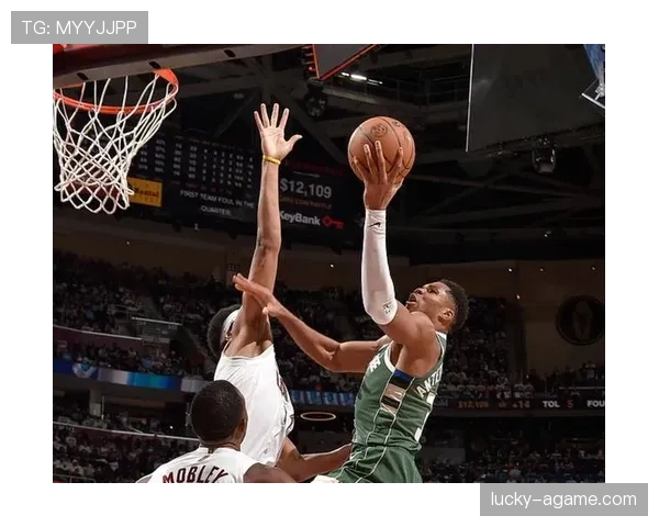 勒布朗挡拆拉开空间助攻率提升明显超越字母哥