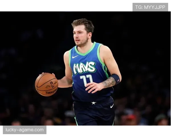 东契奇无球跑动制造空位显著提升三分命中率对阵字母哥差异明显