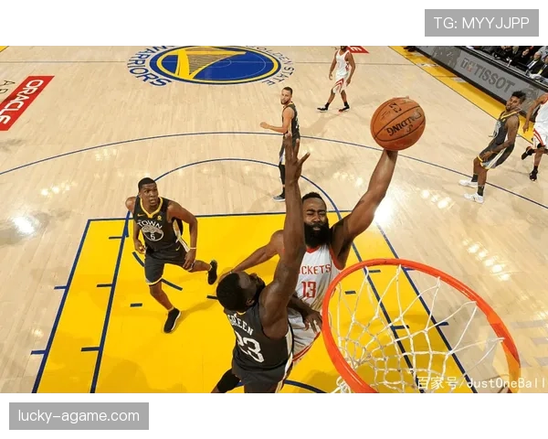 维克托·文班亚马单打拉开空间，场均得分效率显著领先同期内线